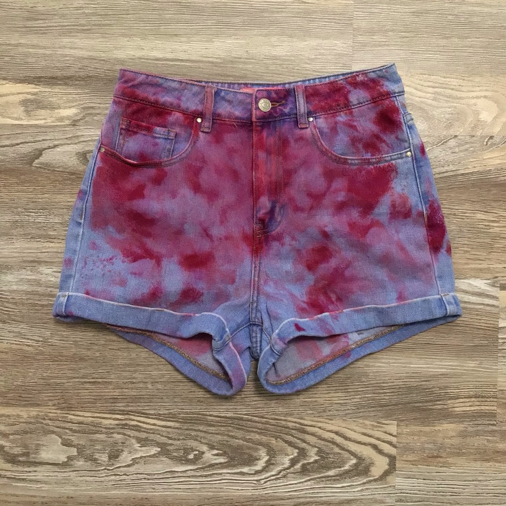 PacSun Custom Denim Mom Short Ice Tie Dyed Red 26